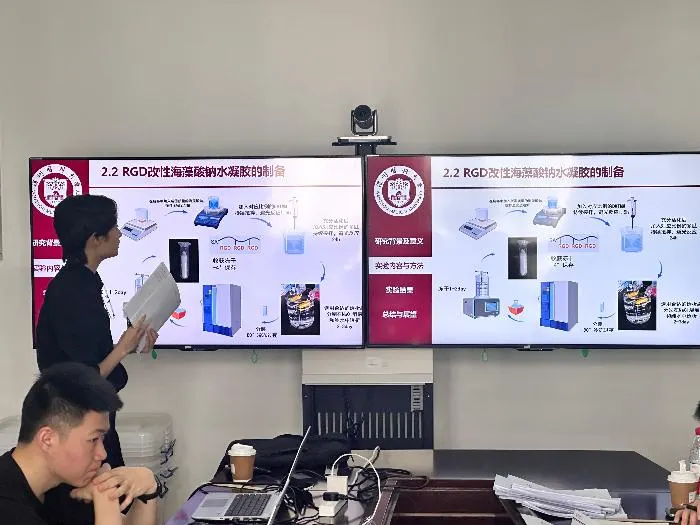 眼视光工程班开展毕业论文答辩（原报道配图）
